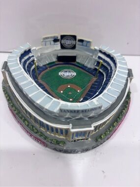 NY YANKEE STADIUM INAUGURAL SEASON 2009 COLLECTIBLE